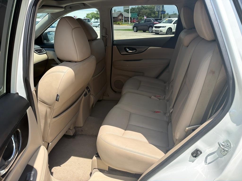 Nissan Rogue  2015