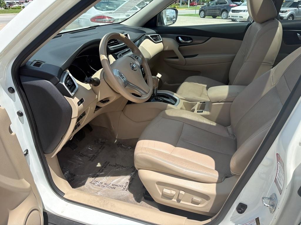 Nissan Rogue  2015