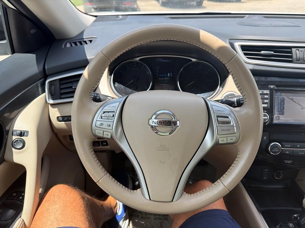 Nissan Rogue  2015