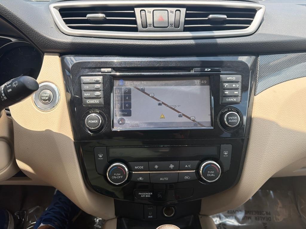 Nissan Rogue  2015