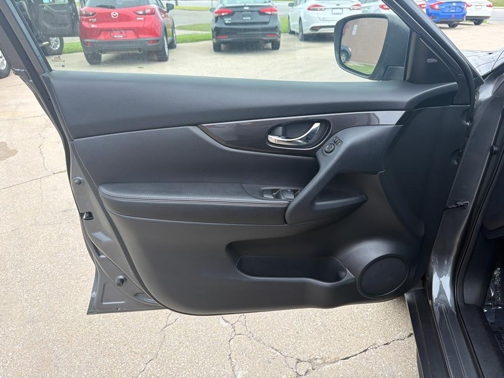 Nissan Rogue  2019