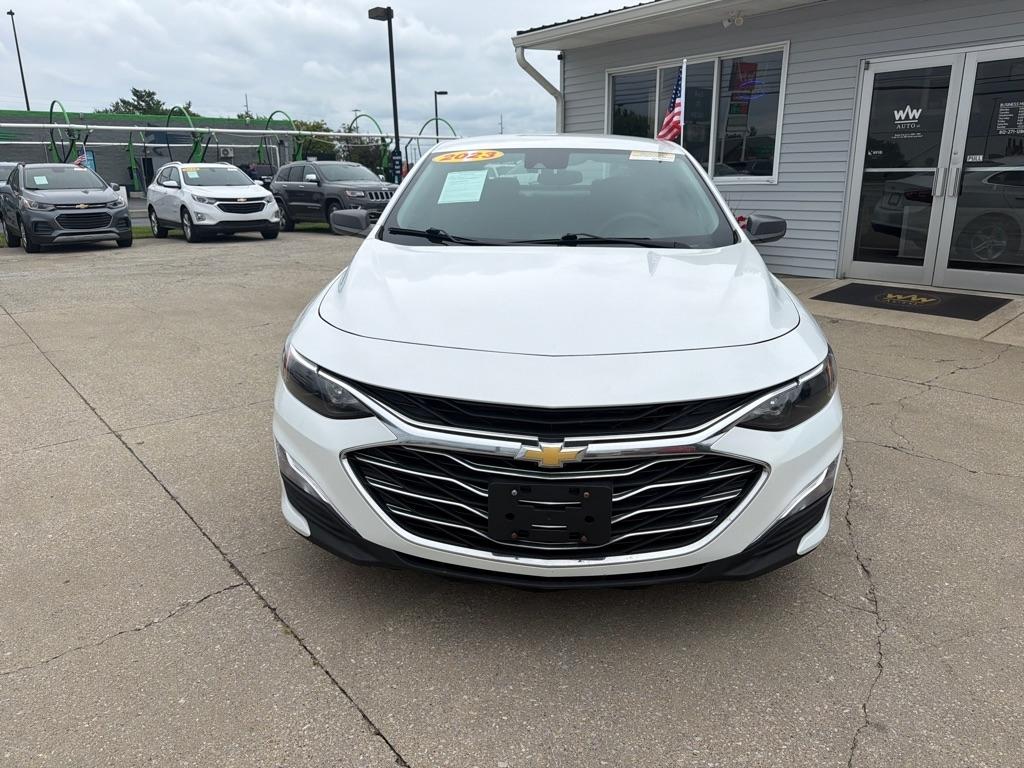 Chevrolet Malibu  2023