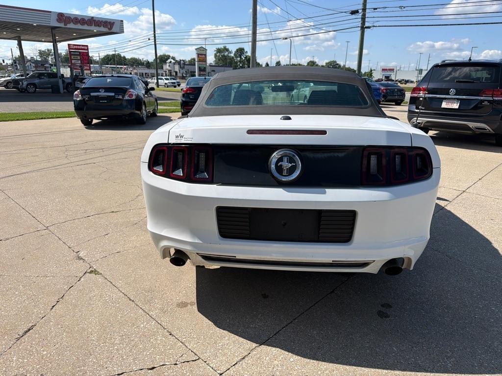 Ford Mustang  2014