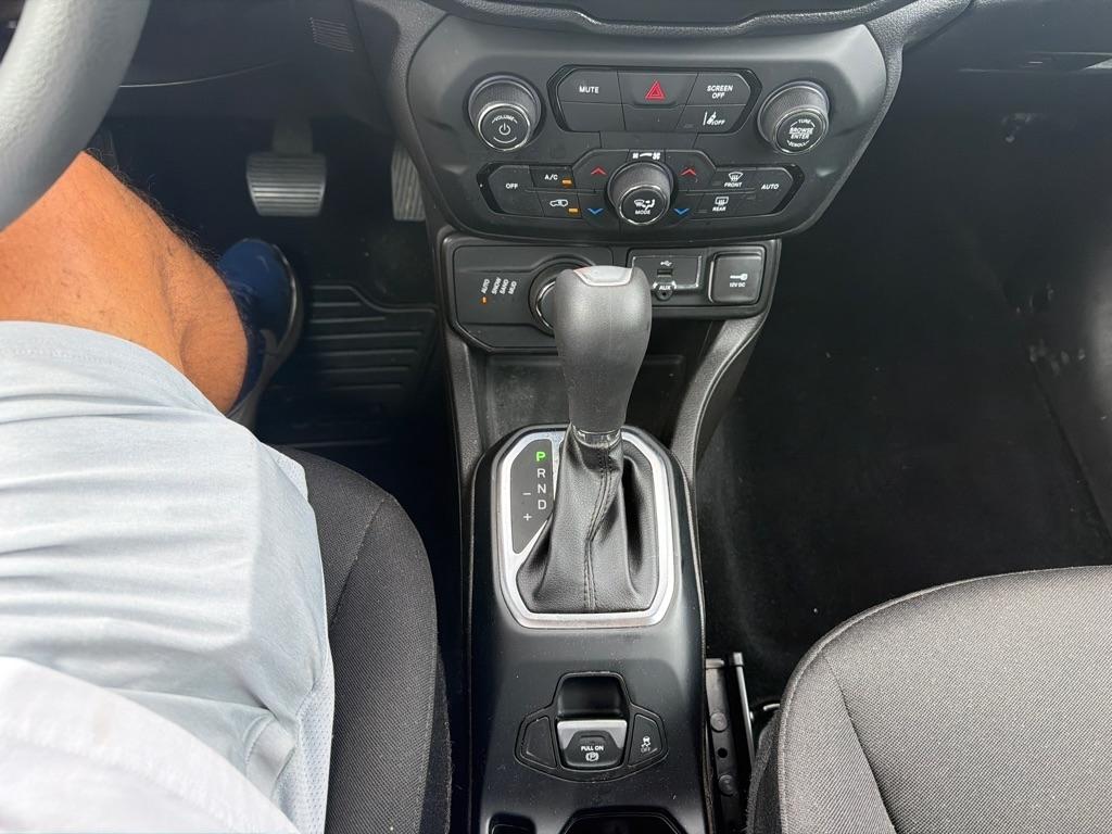 Jeep Renegade  2021