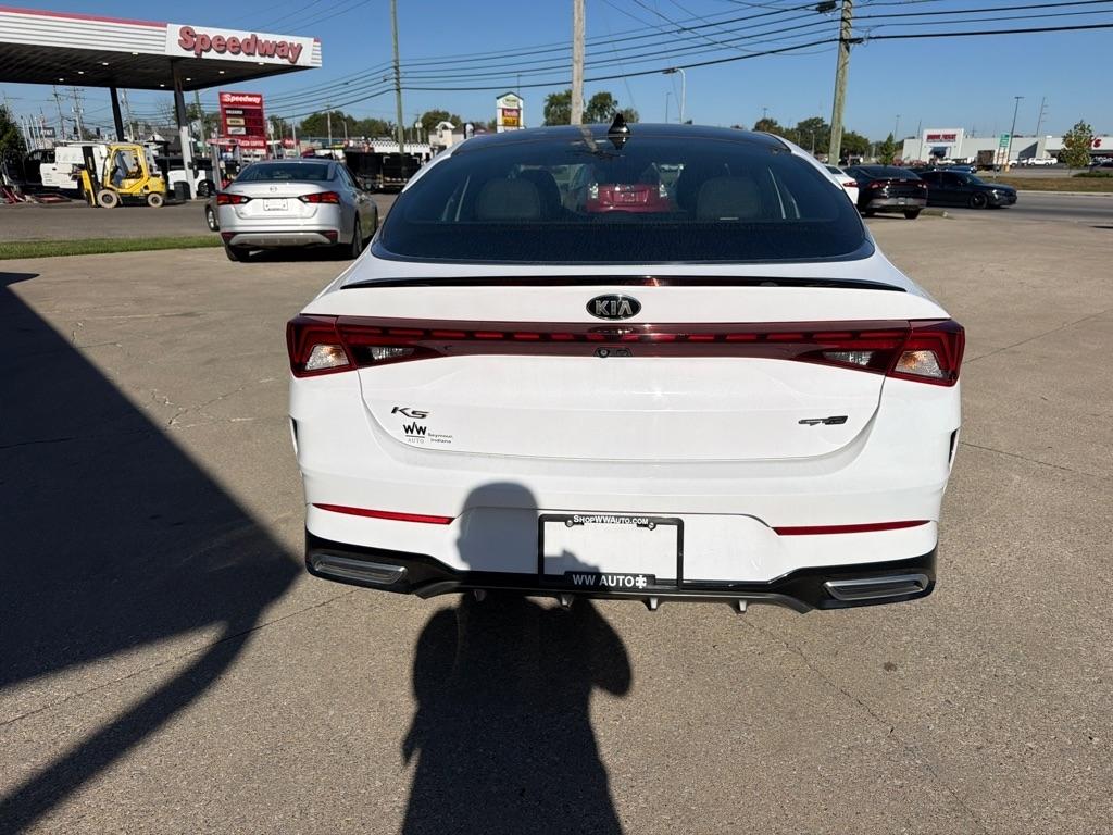 Kia K5  2021