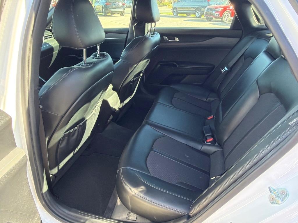 Kia K5  2021