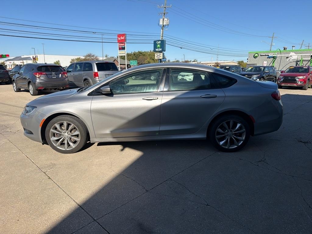 Chrysler 200  2015