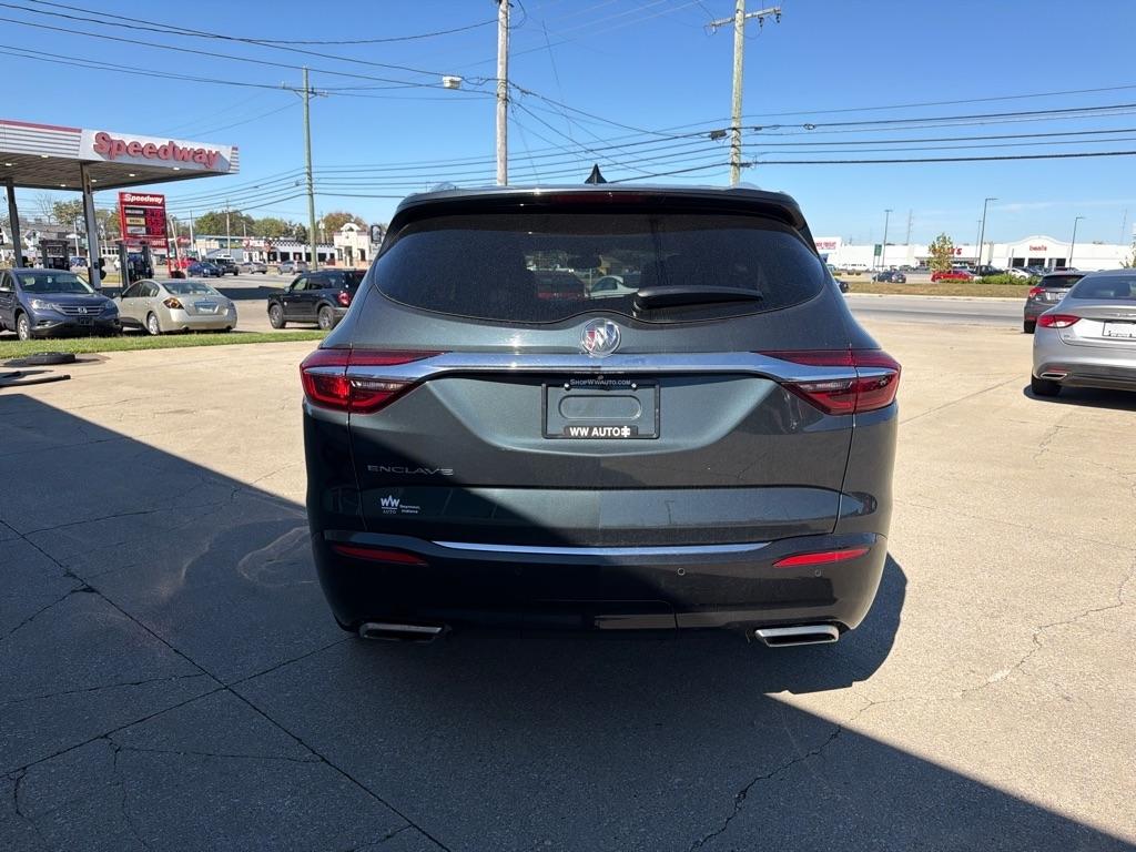 Buick Enclave  2020