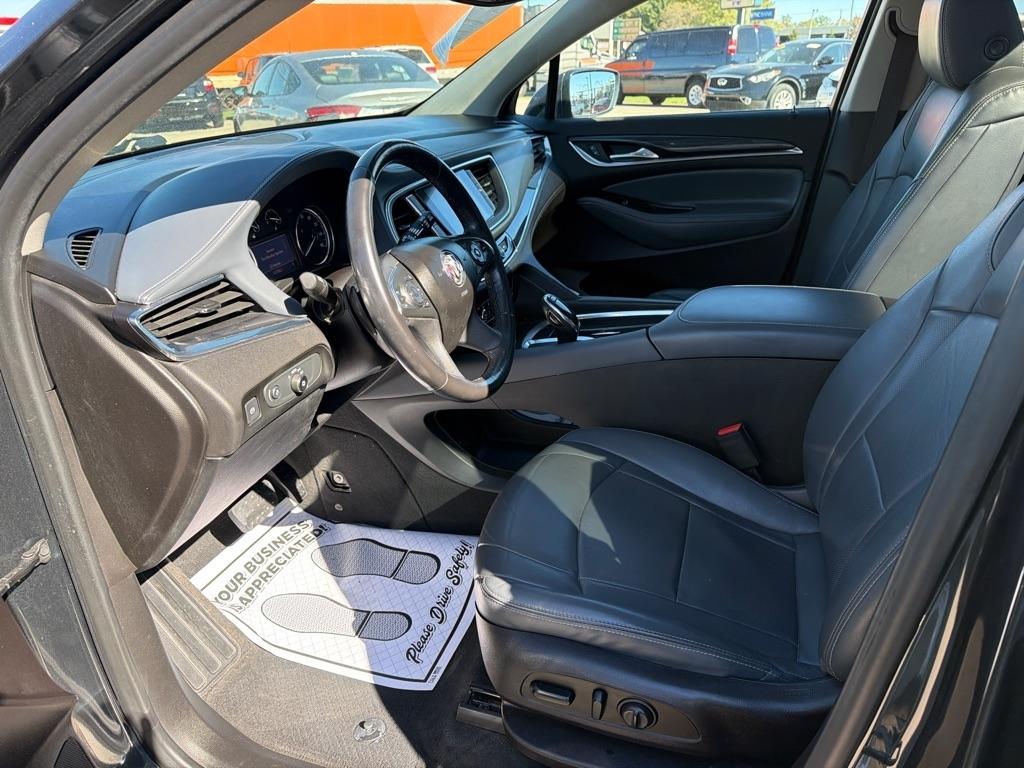 Buick Enclave  2020