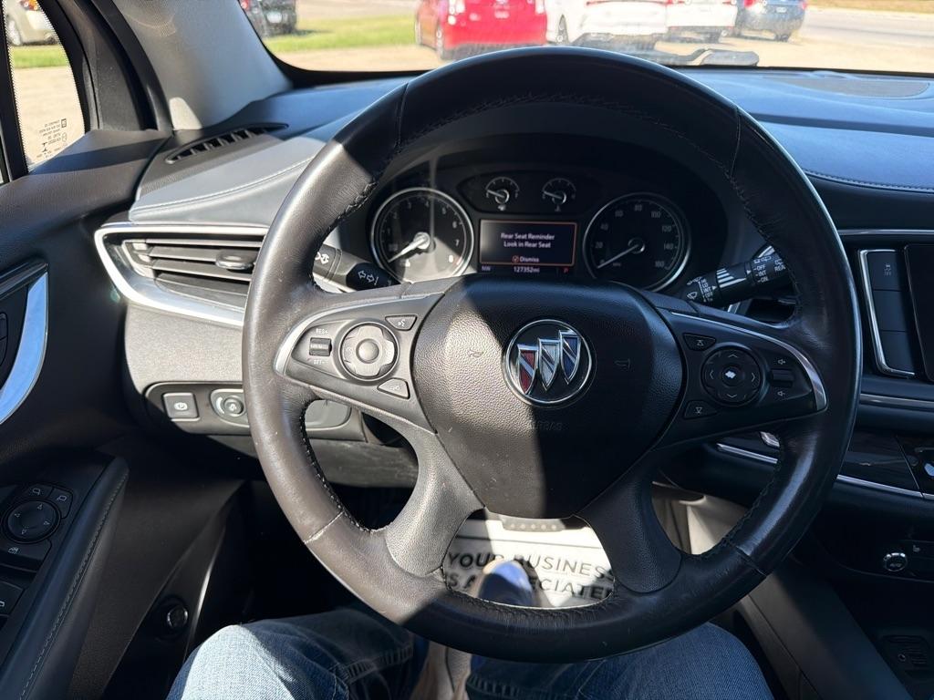Buick Enclave  2020