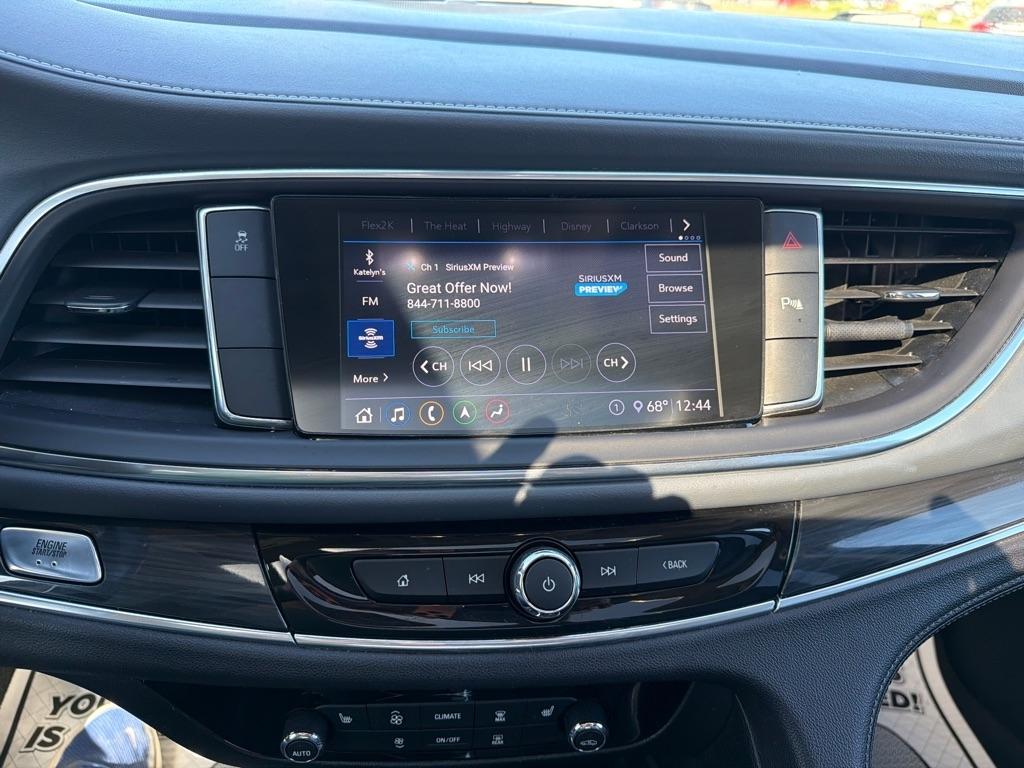 Buick Enclave  2020