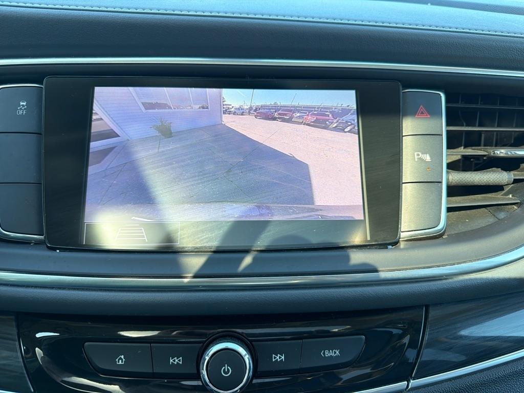 Buick Enclave  2020