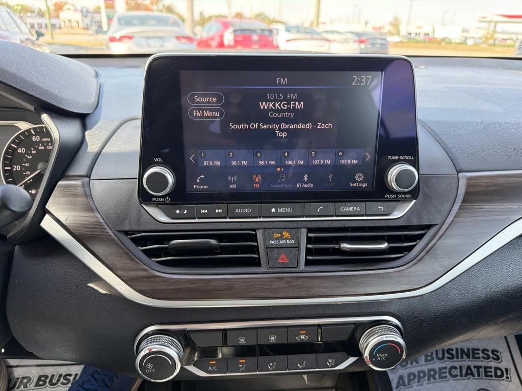 Nissan Altima  2024