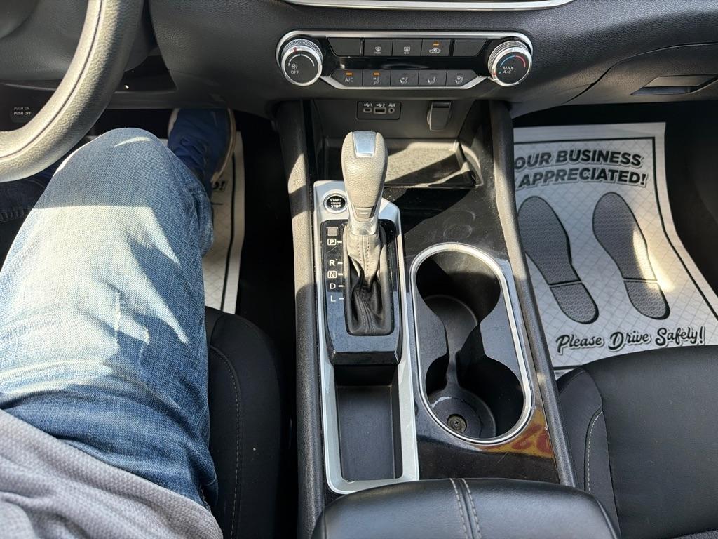 Nissan Altima  2024
