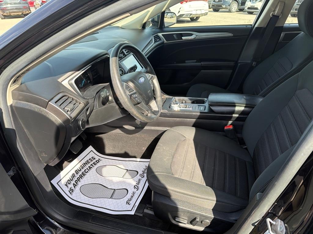 Ford Fusion Hybrid  2020