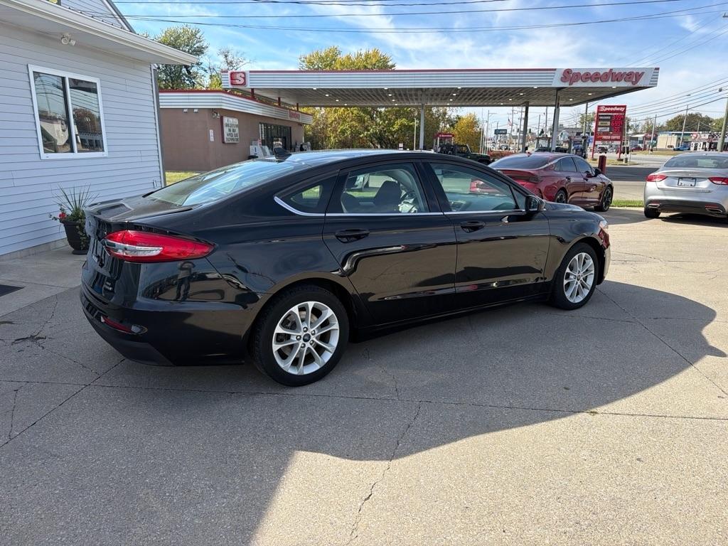Ford Fusion Hybrid  2020