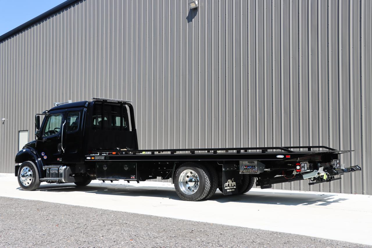 Freightliner M2  2026