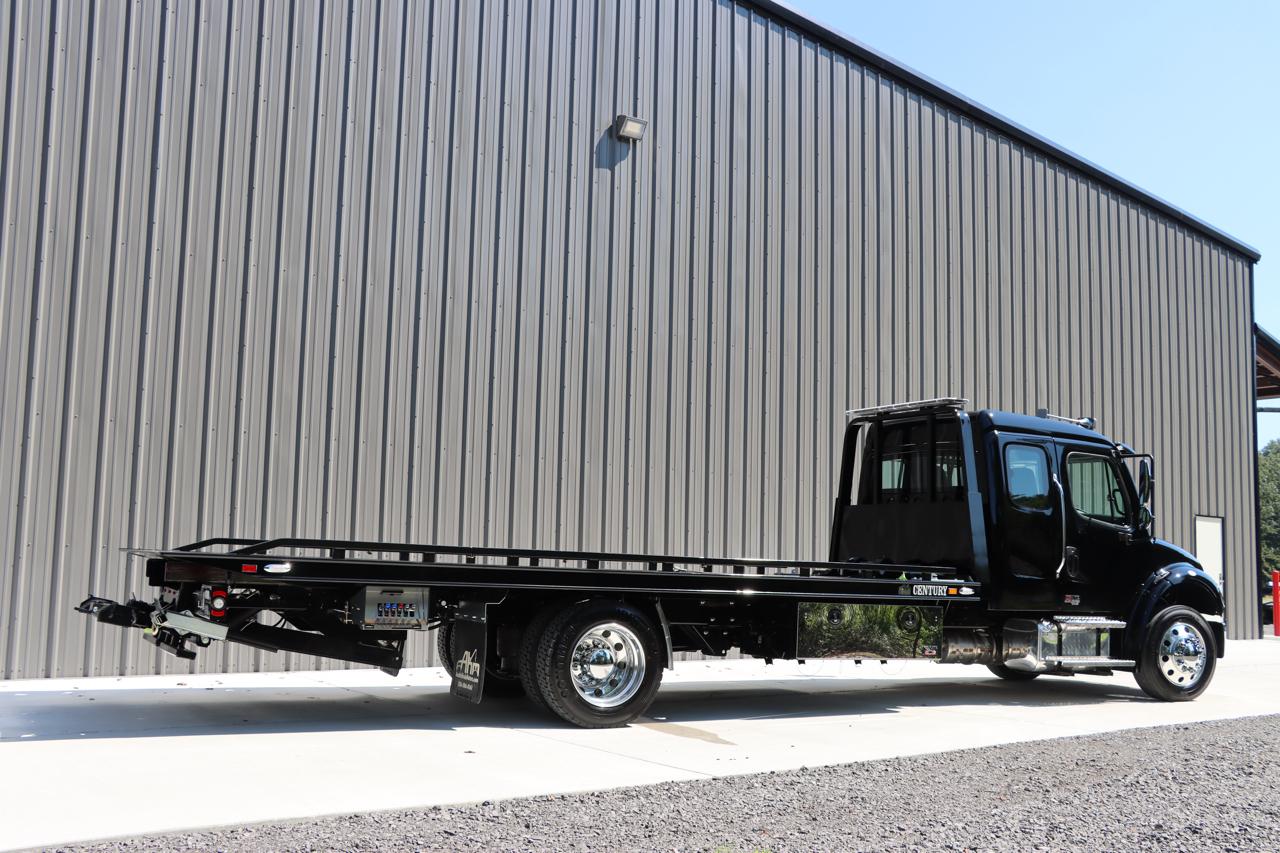 Freightliner M2  2026