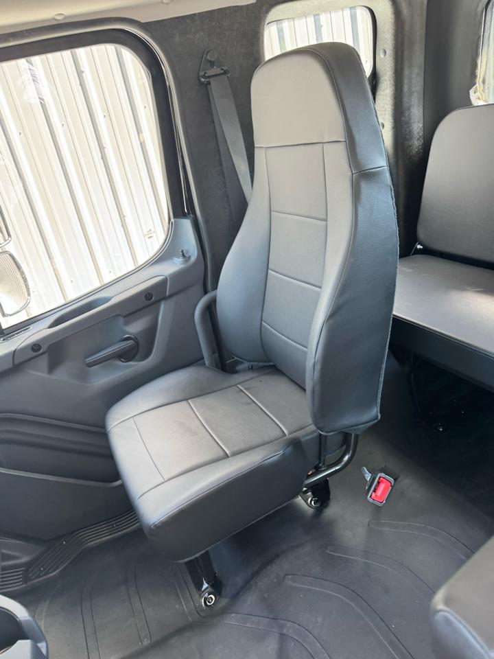 Freightliner M2  2026