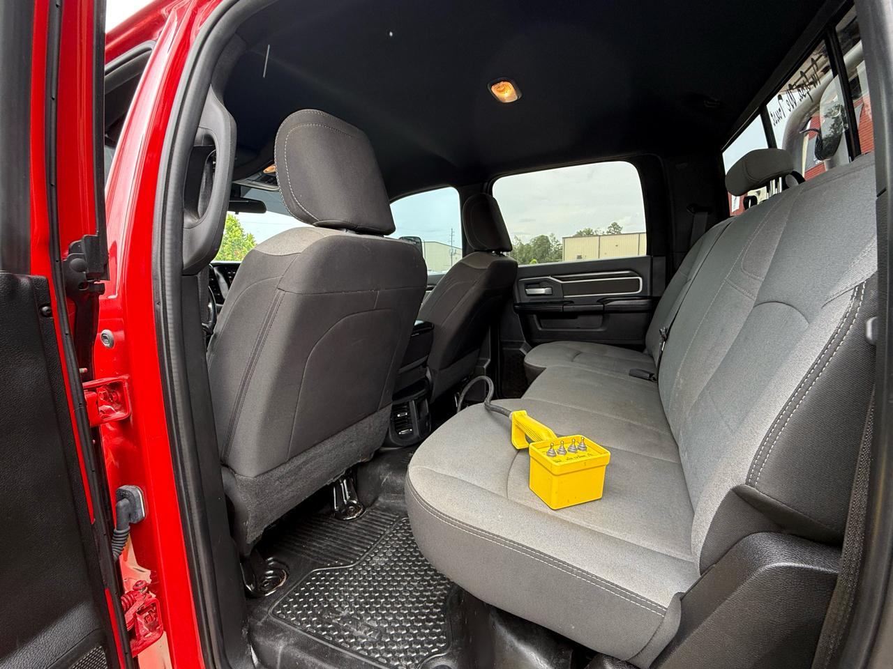 RAM 5500 Chassis Cab SLT 4x4 Crew Cab 60" CA 173.4" WB 2022