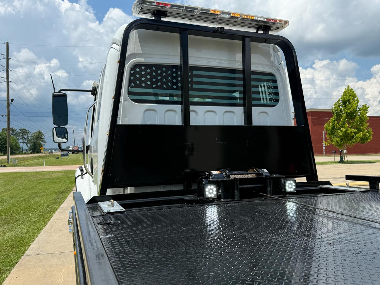 Freightliner M2  2024