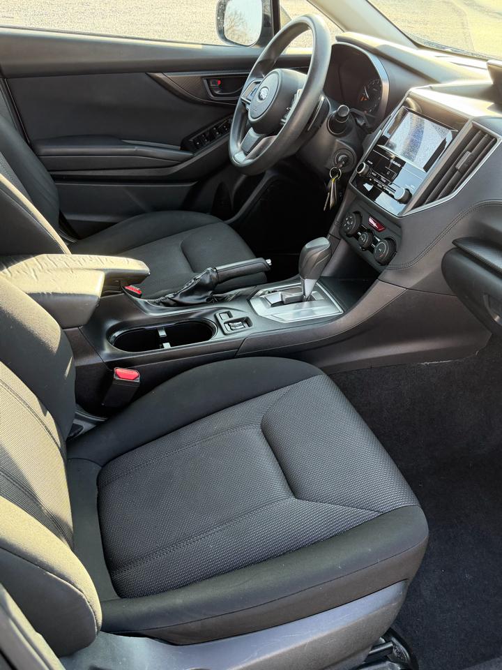 Subaru Impreza 2.0i Premium CVT 4-Door 2017