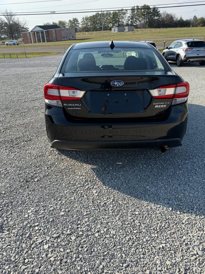 Subaru Impreza 2.0i Premium CVT 4-Door 2017