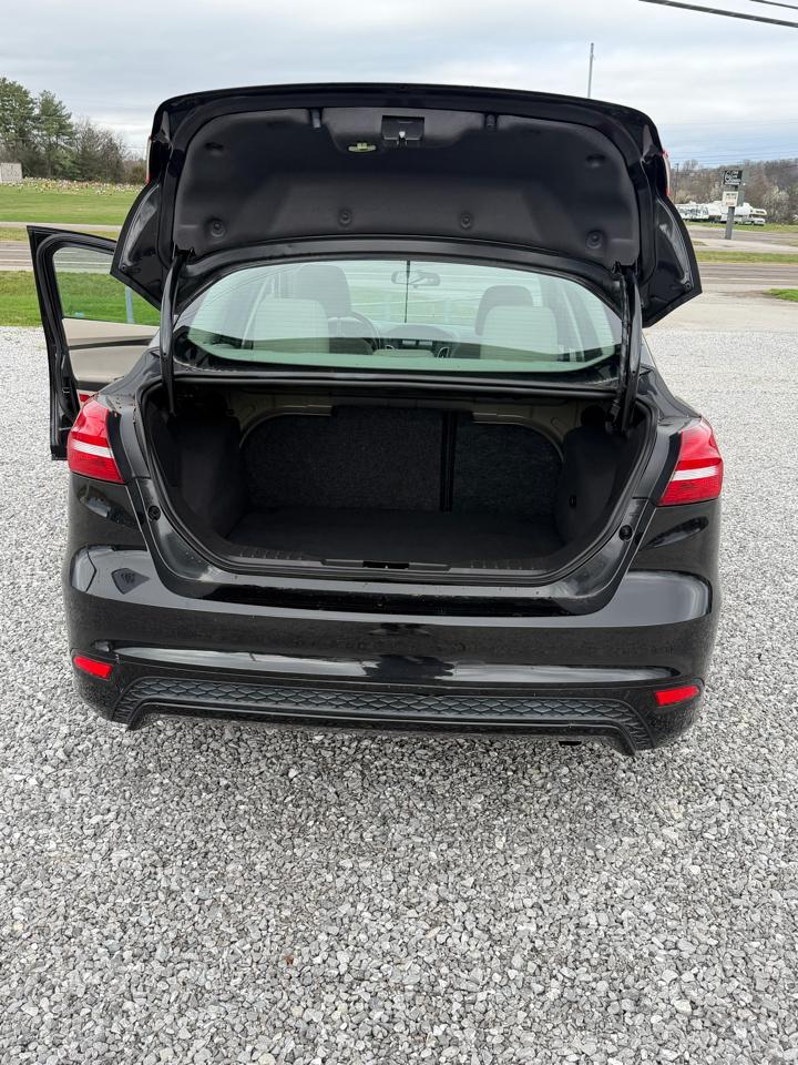 Ford Focus SE Sedan 2015