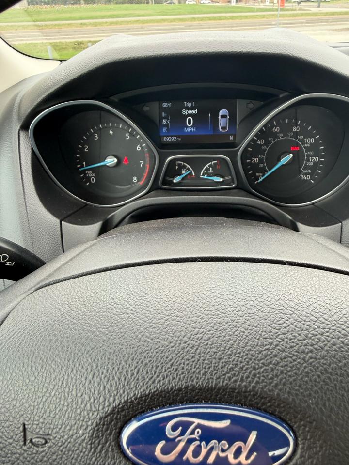 Ford Focus SE Sedan 2015