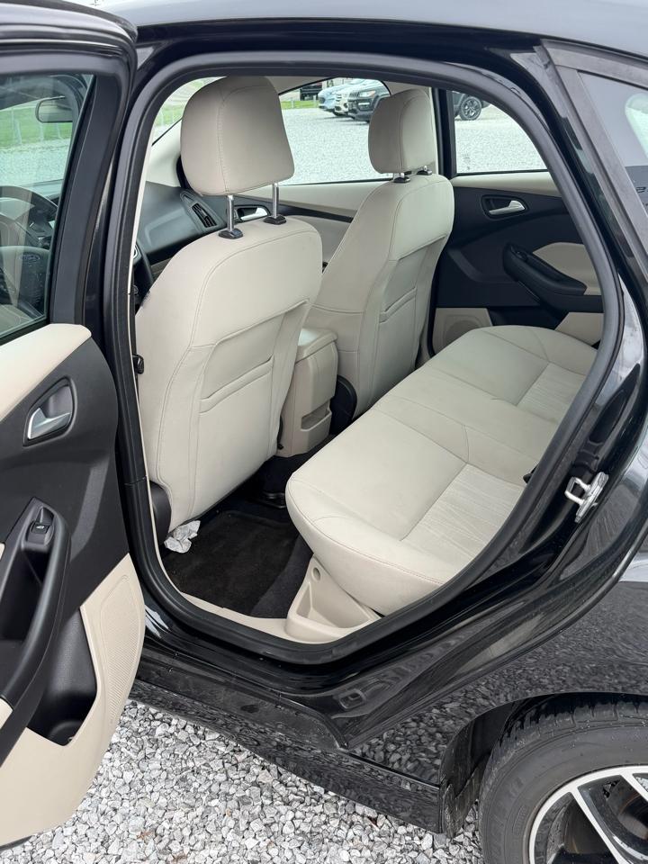 Ford Focus SE Sedan 2015