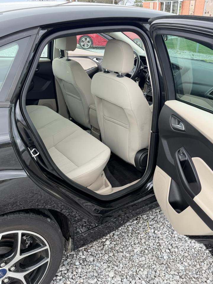 Ford Focus SE Sedan 2015