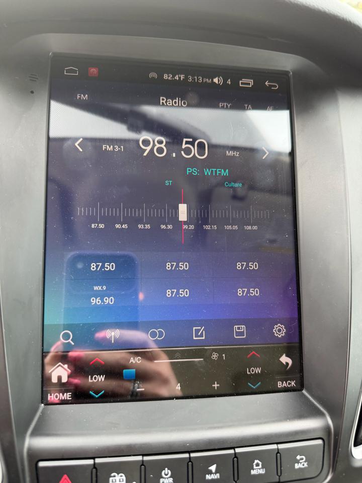 Ford Focus SE Sedan 2015