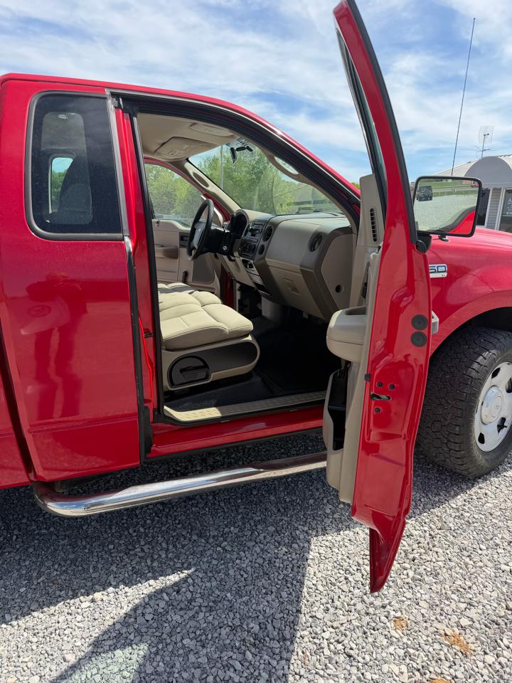 Ford F-150 STX 2WD 2005