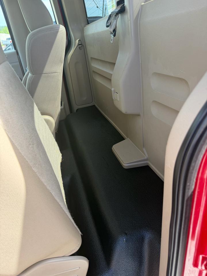 Ford F-150 STX 2WD 2005