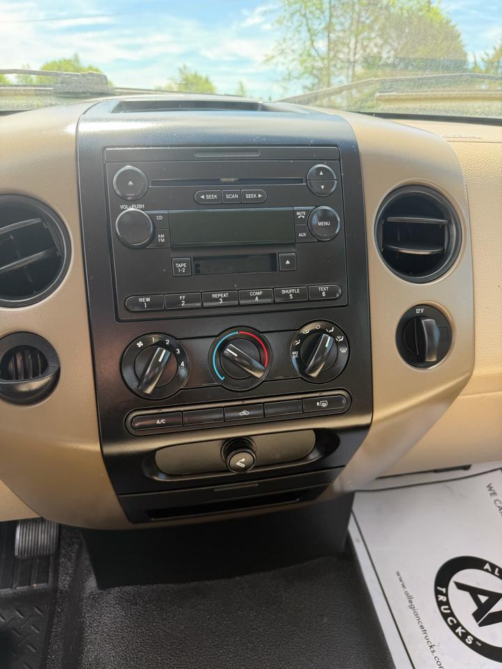 Ford F-150 STX 2WD 2005