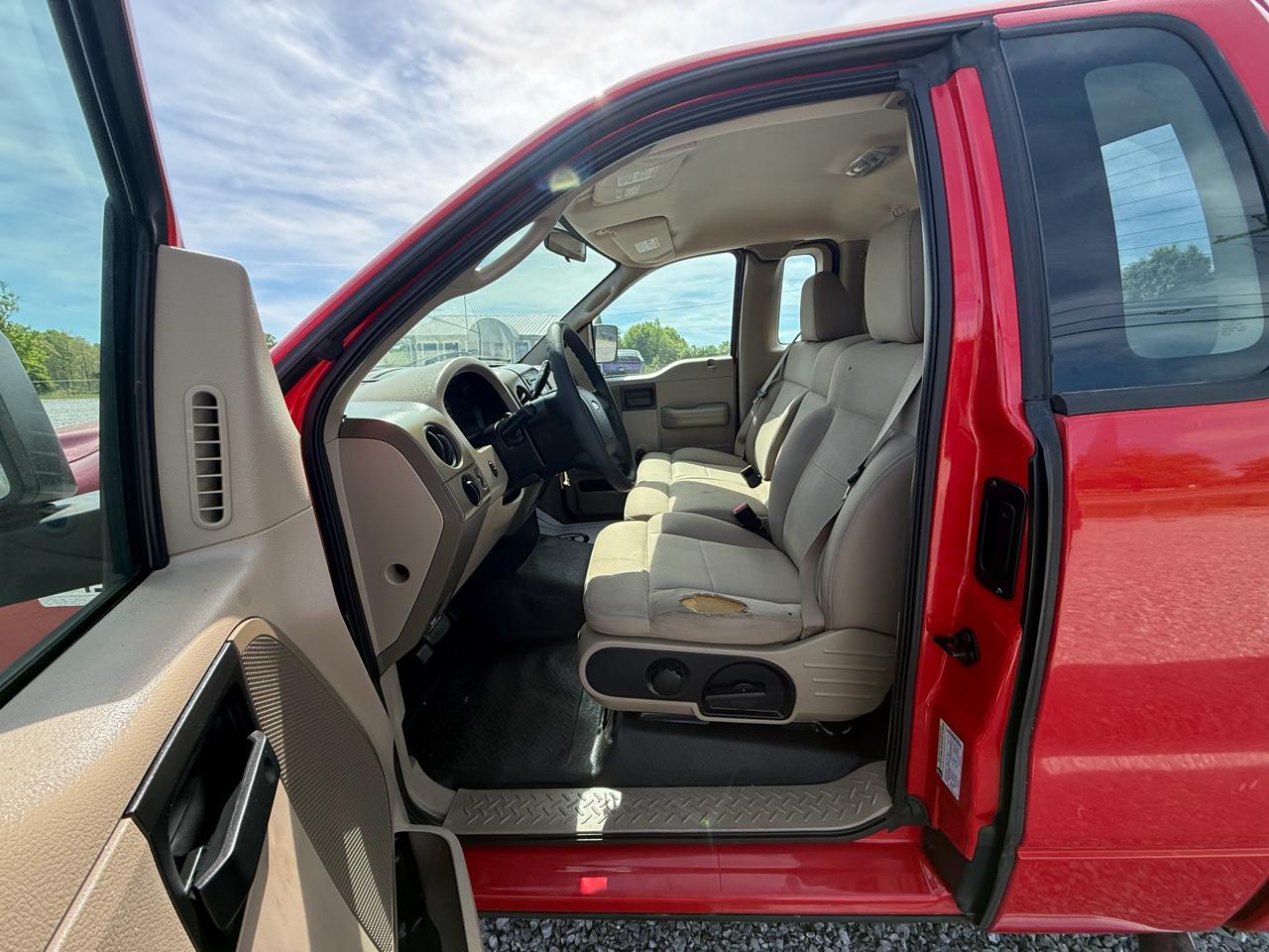 Ford F-150 STX 2WD 2005