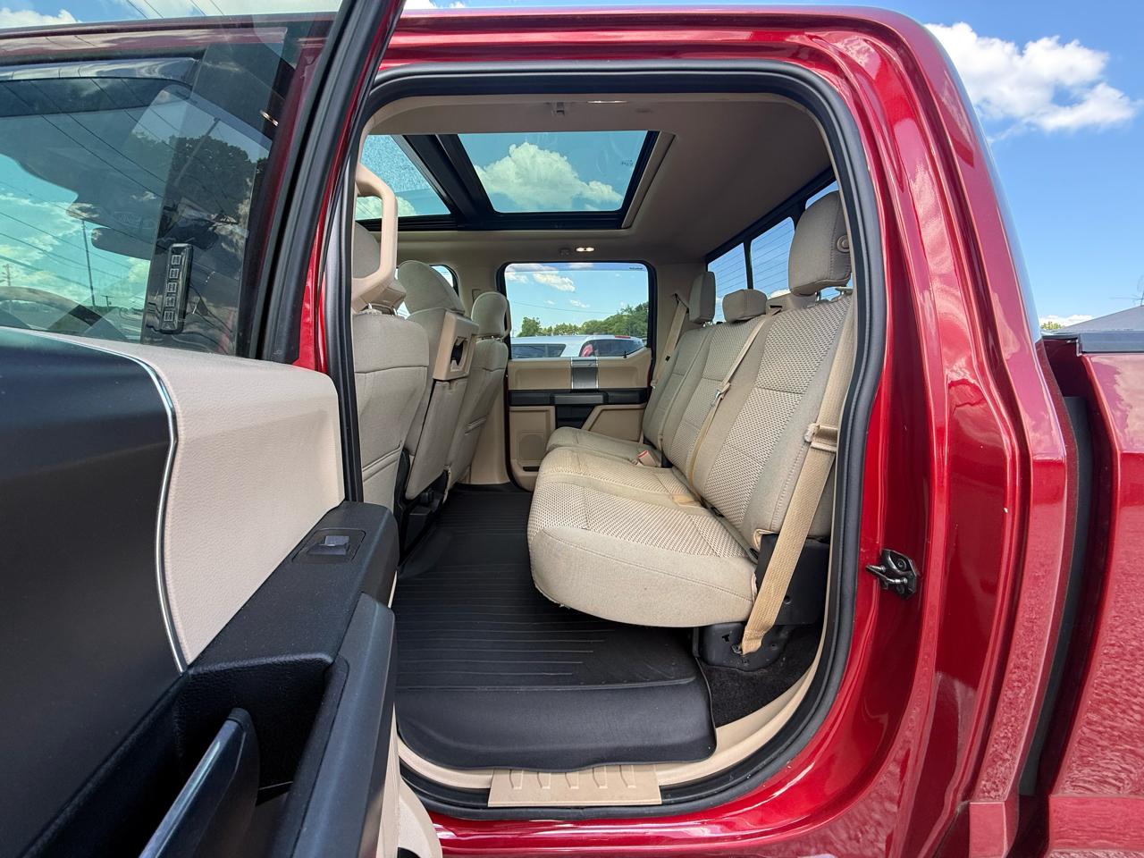 Ford F-150 SuperCrew 139" XLT 2017