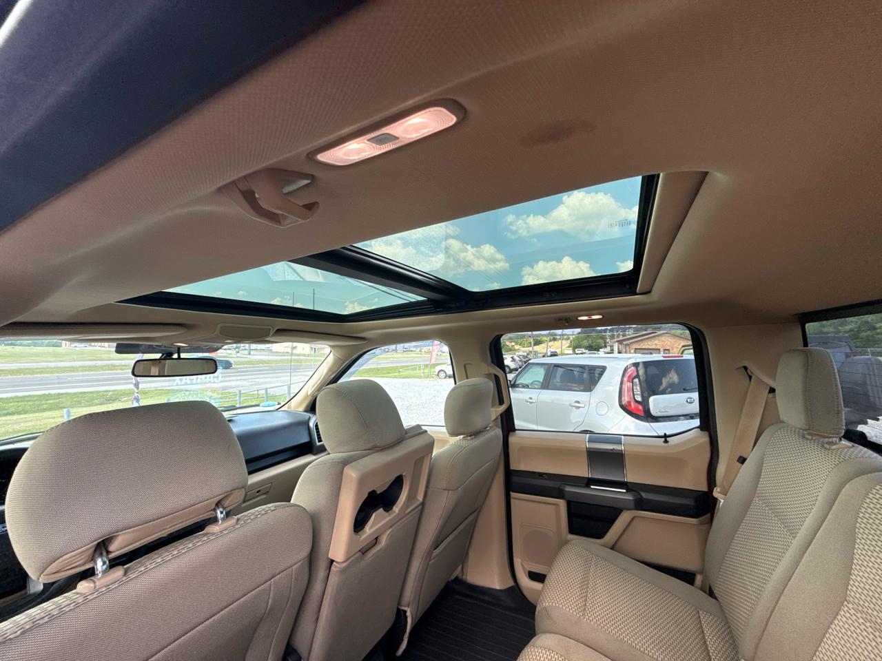 Ford F-150 SuperCrew 139" XLT 2017