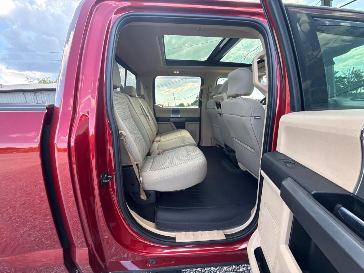Ford F-150 SuperCrew 139" XLT 2017