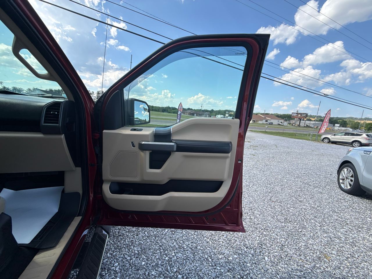 Ford F-150 SuperCrew 139" XLT 2017