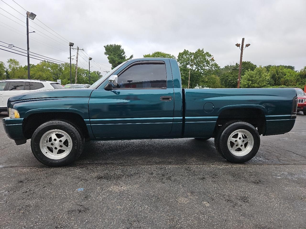 Dodge Ram 1500 WS Reg. Cab 6.5-ft. Bed 2WD 1997