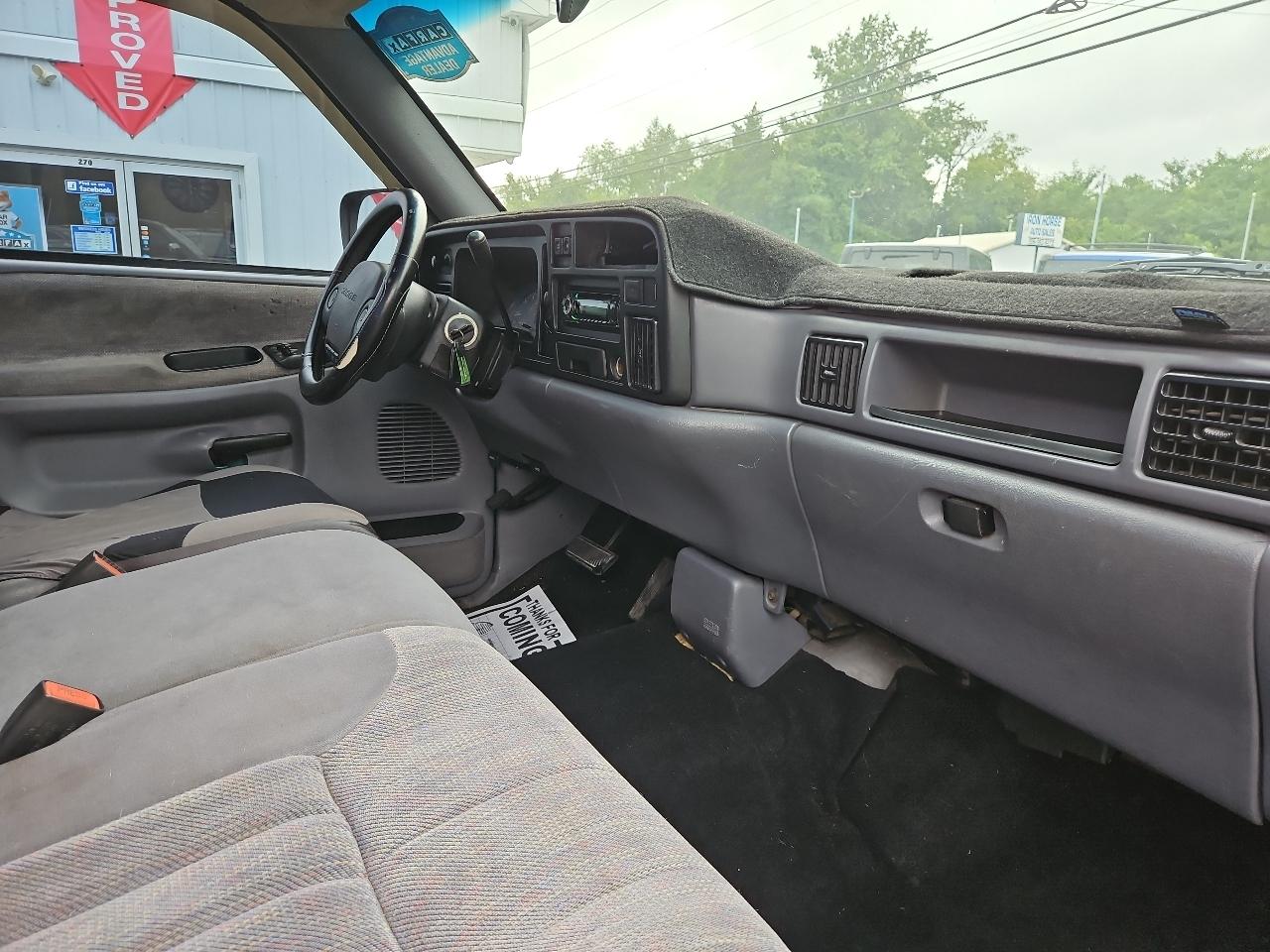 Dodge Ram 1500 WS Reg. Cab 6.5-ft. Bed 2WD 1997