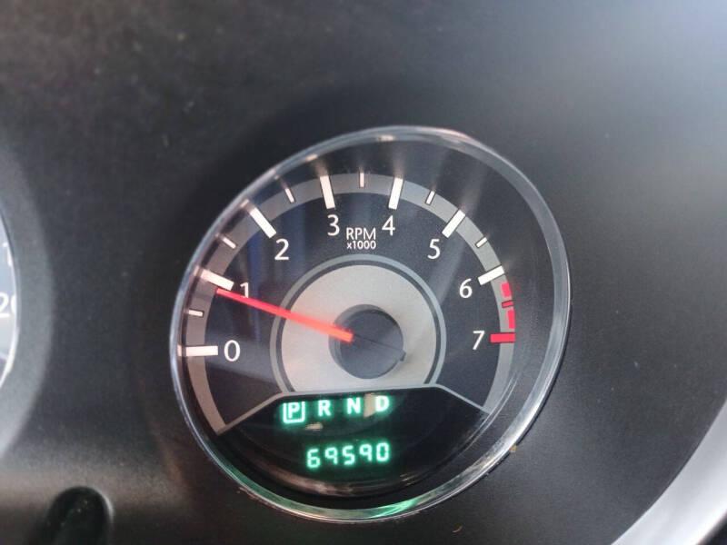 Chrysler 200 Touring 2011