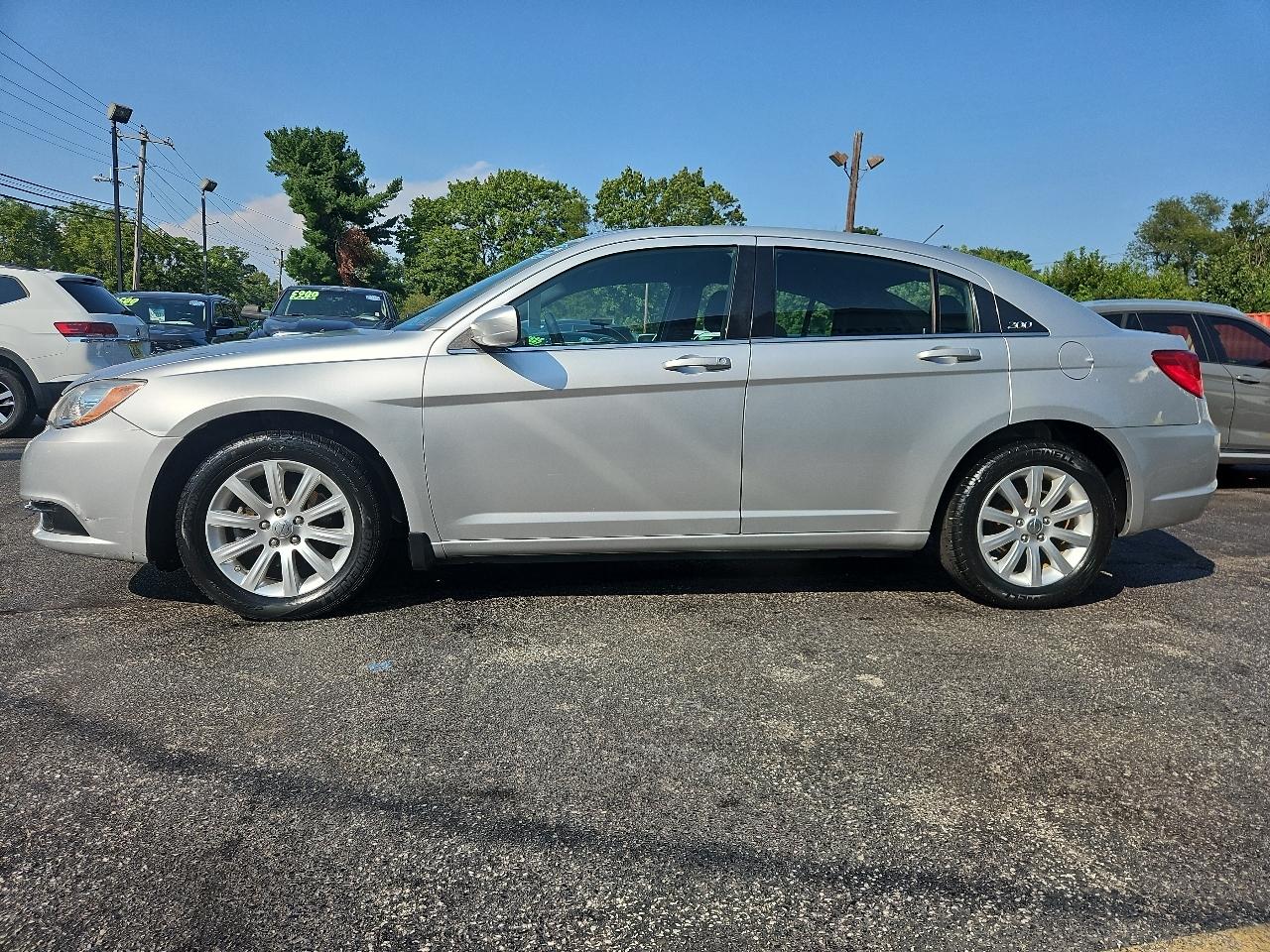Chrysler 200 Touring 2011