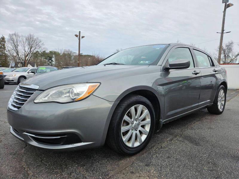 Chrysler 200 Touring 2012