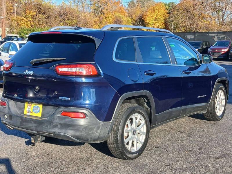 Jeep Cherokee Latitude FWD 2015