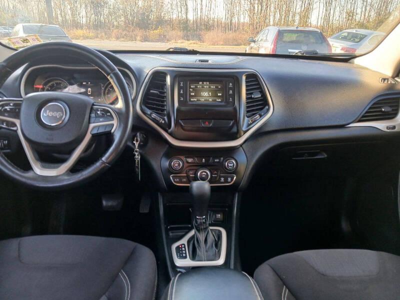 Jeep Cherokee Latitude FWD 2015