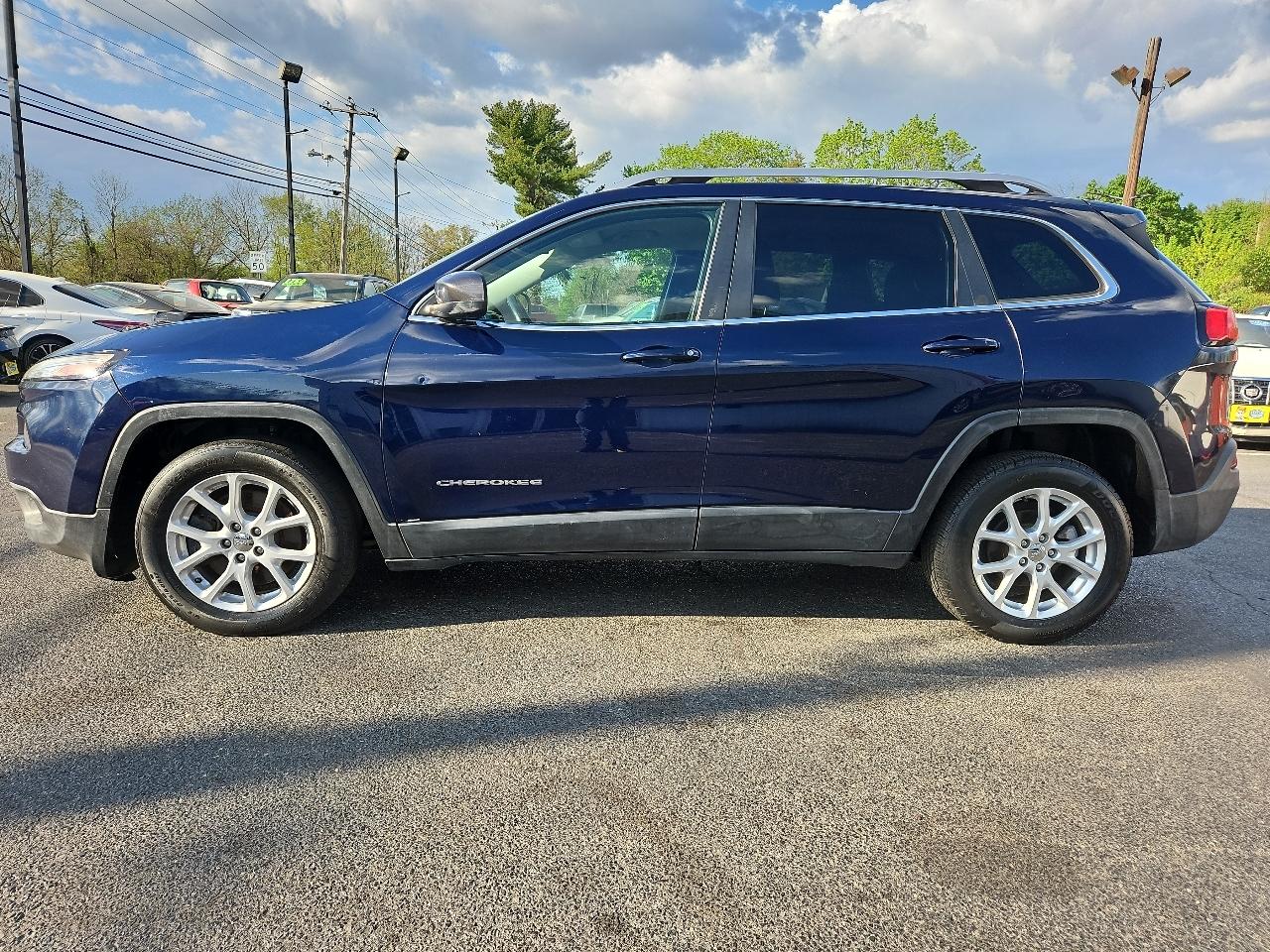 Jeep Cherokee Latitude FWD 2015