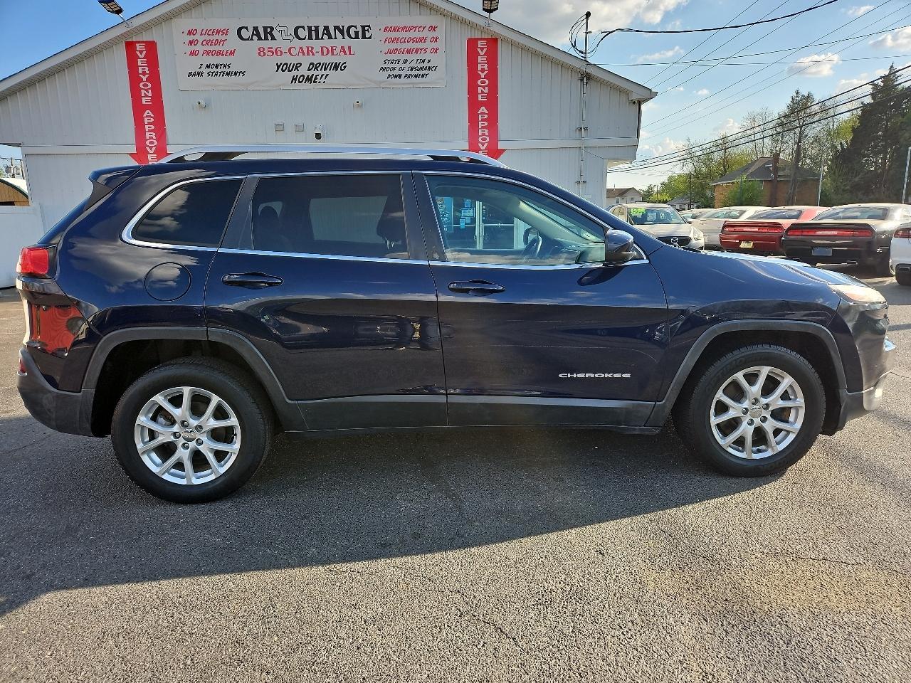 Jeep Cherokee Latitude FWD 2015