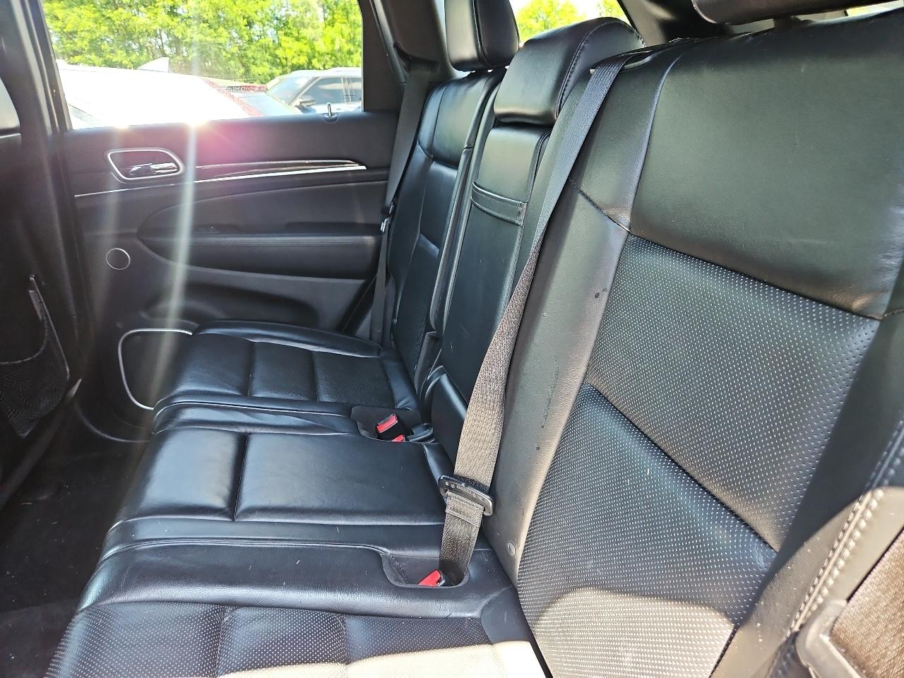 Jeep Grand Cherokee Overland 2WD 2015
